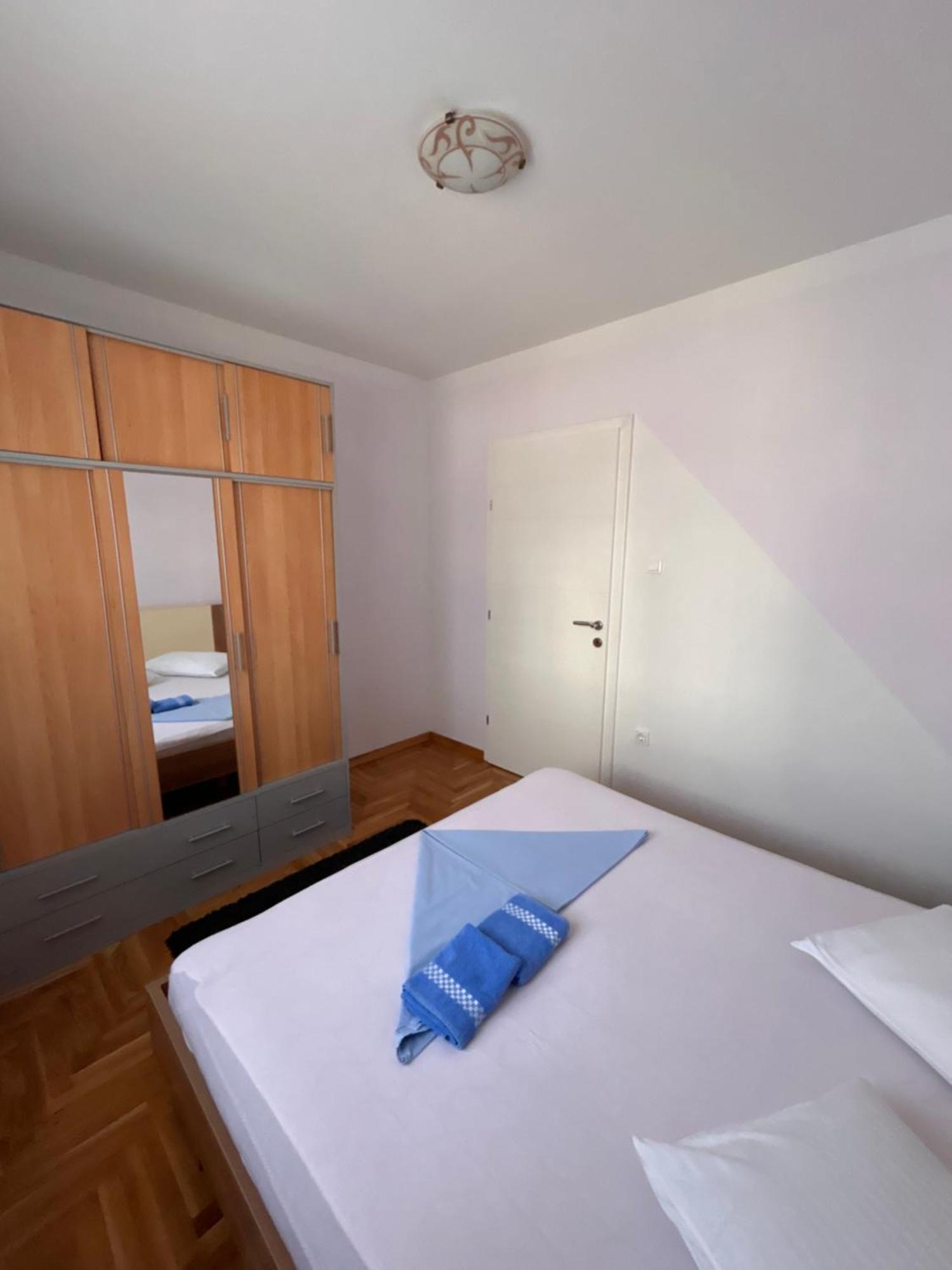 Apartment Agata Trogir Buitenkant foto